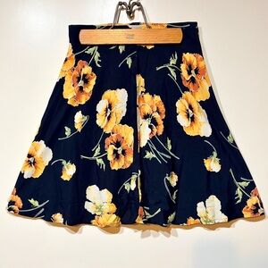 Vintage- Telluride Clothing Company- %100 Rayon- Black and Yellow Floral Skirt